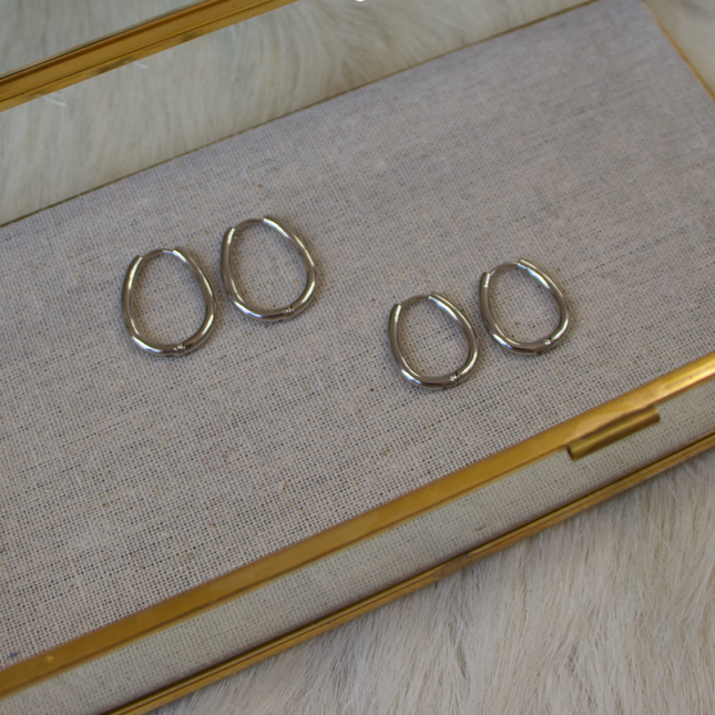 Oval Hoops